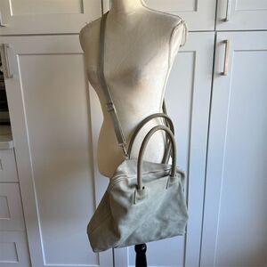 IO Pelle Italia Women's Neutral Olive Gray Leather Shoulder Bag Zip Closure